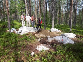 Aurion Prospectors on Gold-Rich Boulder Discovery at Aamurusko.