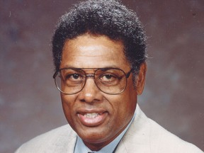 Time and again in his columns, books, and television appearances, Thomas Sowell effectively and devastatingly whacked down economic and political myths promulgated by progressives.