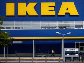IKEA muss die Kosten an die Kunden weitergeben, da es erwartet, dass die Turbulenzen anhalten.