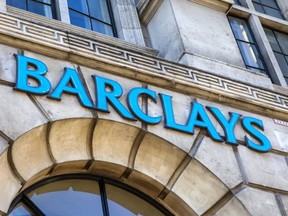 011122-barclays-is-betting-these-3-dividend-stocks-will-beat-the-sp-500-if-youre-looking-for-income-snag-yields-as-high-as-103_msn_image_728x400_v20211210153936_1641348828842278