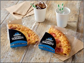 Chicago Town Pizza HandRap™ has received the Packaging News 2021 UK packaging award. This is one of several design honors recently awarded ProAmpac for its sustainable Food-to-Go Packaging.