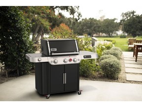 Weber Genesis Smart Gas Grill, Model EPX-335.