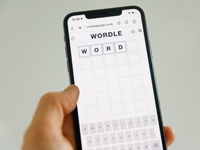 Die New York Times sagte am Montag, sie habe Wordle für einen nicht genannten Preis im niedrigen siebenstelligen Bereich gekauft.