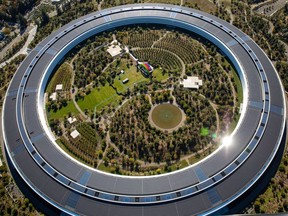 Der Apple Park Campus steht auf diesem Luftbild, das über Cupertino, Kalifornien, aufgenommen wurde.