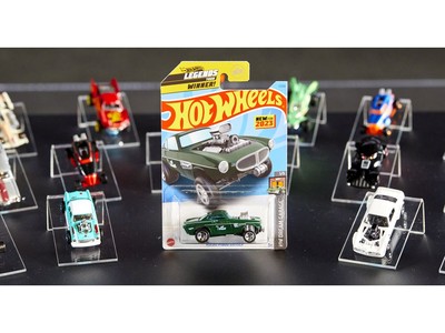 Hot Wheels® Debuts Die-Cast of Legends Tour-Winning Life-Sized