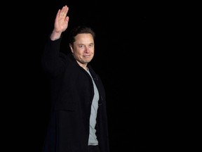 Elon Musk hat sich lautstark über Änderungen geäußert, die er bei Twitter in Betracht ziehen würde.