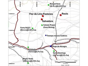 Location map showing the La Salvadora Project as well as major projects and operationsin the region.