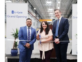 Li-Cycle's co-founders and the Mayor of Gilbert at the Company's Grand Opening Event for its Arizona Spoke. Left – Ajay Kochhar, President and CEO, co-founder, Li-Cycle; Middle – Brigette Peterson, Mayor, Town of Gilbert; Right – Tim Johnston, Executive Chairman and co-founder, Li-Cycle