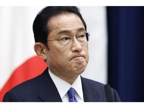 岸田文雄首相は、2022年5月24日火曜日に日本の東京の首相官邸で行われたカルテット安全保障対話の首脳会議に続く記者会見で一時停止します。大統領の就任以来、初めてアジアを訪れたアメリカ人ジョー・バイデン大統領の旅行の最終日に、4つの国家安全保障集会が開催された。