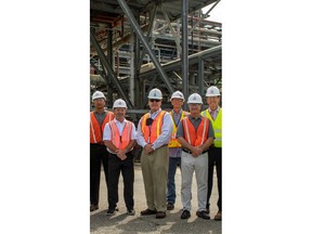 Mitsubishi Power and Georgia Power, alongside the Electric Power Research Institute (EPRI), successfully validated 20% hydrogen (by volume) fuel blending at Plant McDonough-Atkinson in Georgia. Pictured from left to right: Prasanth Thupili, SVP, Power Generation Services, Mitsubishi Power Americas; Mark Bissonnette, EVP and COO Power Generation, Mitsubishi Power Americas; Allen Reaves, SVP and Senior Production Officer, Georgia Power; Scott Cloyd, Gas Turbine Service Engineering Chief Engineer, Mitsubishi Power Americas; Bill Newsom, President and CEO Mitsubishi Power Americas; Josh Hicks, VP, Service Operations US/Canada, Mitsubishi Power Americas