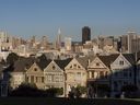 Die Skyline von San Francisco, Kalifornien.  Der Zwei-Haus-Trend ist außerhalb von San Francisco besonders heiß.