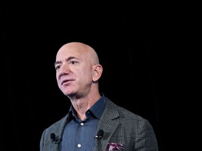 Jeff Bezos Photographer: Andrew Harrer/Bloomberg