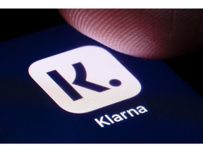 The logo of Swedish payment provider Klarna is shown on the display of a smartphone on April 22, 2020 in Berlin, Germany. Photographer: Thomas Trutschel/Photothek