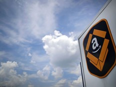 Amazon urges call centre staff to work from home, plans closings