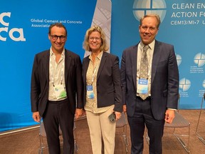 Major CCUS industry and government collaboration announced at Global Clean Energy Action Forum (GCEAF) in Pittsburgh, USA. Left to right: Thomas Guillot, CEO of the Global Cement and Concrete Association, Henriette Nesheim, Assistant Director General, Norwegian Ministry of Petroleum and Energy – and CEM CCUS Initiative Co-Lead from Norway, Brad Crabtree, Assistant Secretary, Fossil Energy and Carbon Management, US Department of Energy
