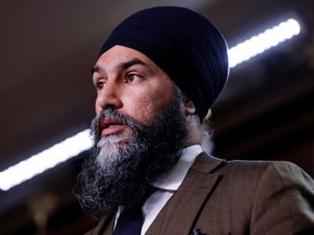 NDP-Chef Jagmeet Singh spricht auf dem Parliament Hill in Ottawa zu den Medien.