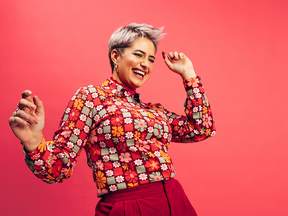 Turns out that women are experimenting more with bright colours and patterns as they express their personal style, according to Rent the Runway Inc.