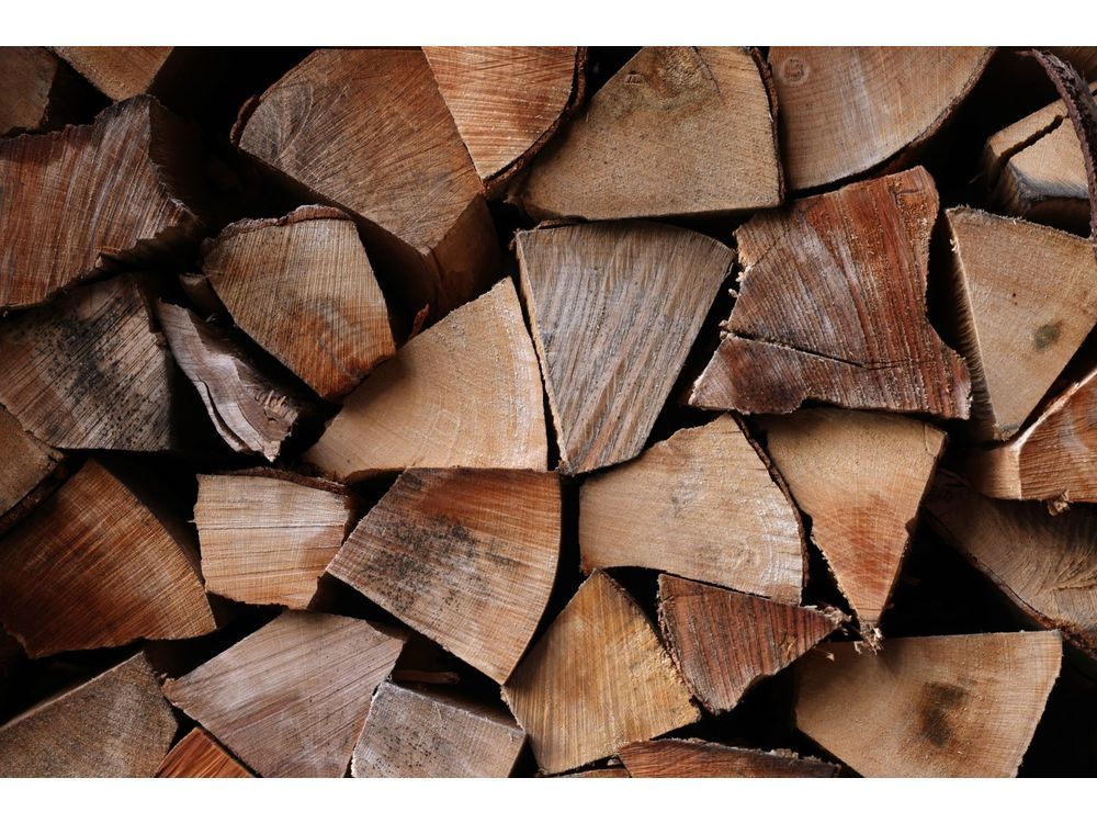 Die Winterangst erhöht die Kostenobergrenze für Brennholz, da Rumänien schlecht zu kämpfen hat