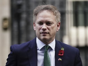 Britain's Business Secretary Grant Shapps leaves Downing Street following a cabinet meeting in London, Tuesday, Nov. 8, 2022.