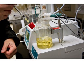 A quality test on a batch of ethanol at a lab in Underwood, North Dakota. Photographer: Daniel Acker/Bloomberg