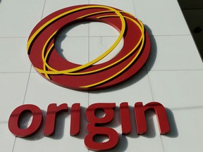 Australia's Origin Energy Ltd on Monday agreed a A$15.35 billion (US$10.21 billion) takeover offer from a consortium led by Canada's Brookfield.