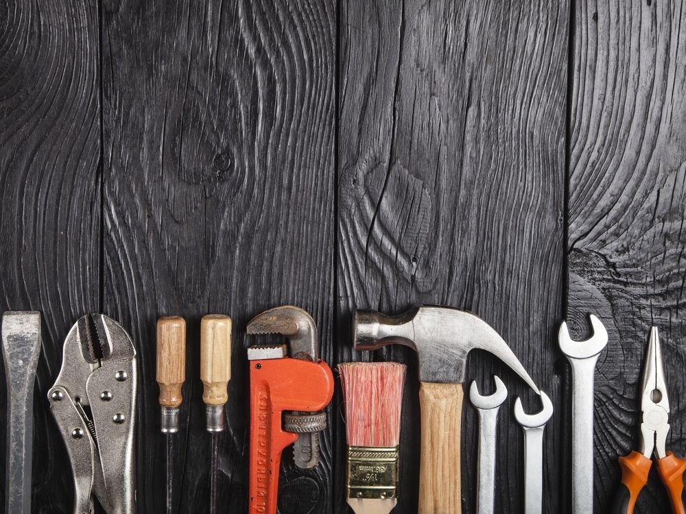 How do I determine when to claim rental condo repairs as an expense