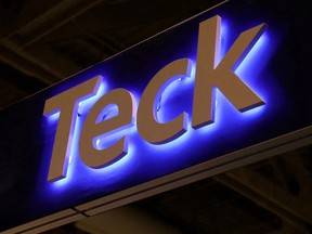 Teck Resources Ltd has decided not to go ahead with a shareholder vote on its proposal to split into two companies.