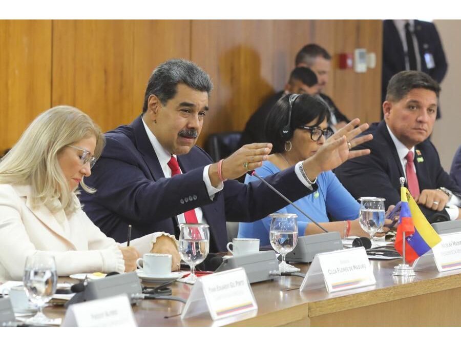 Venezuela’s Maduro Visits Brazil in a Blow to US Strategy of Isolation