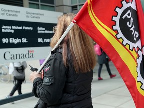 Canada reached agreement for a new wage deal with PSAC representing 120,000 federal workers.