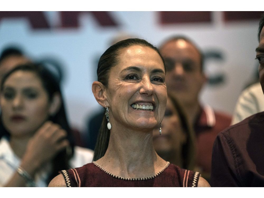 El alcalde de la Ciudad de México, Sheinbaum, renuncia antes de las elecciones de 2024