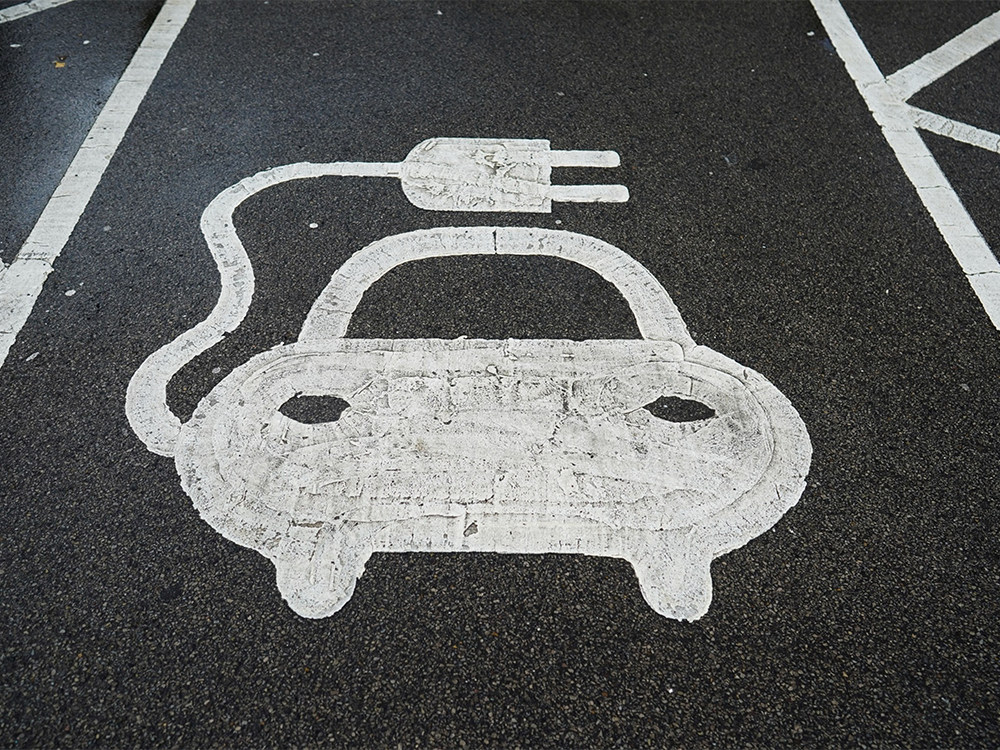 EV battery charging symbol