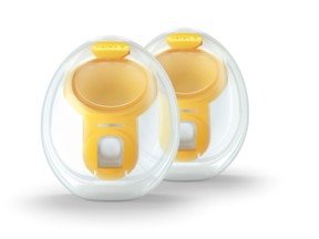 The Freestyle Hands-free Collection Cups are shaped to fit the lactating breast and offer comfort while worn, without weighing down the breast. Designed based on Medela's extensive research, the Hands-free Collection Cups have an intentional droplet shape which offers better support where the most milk-making tissue exists. The transparent cup allows mom to verify correct nipple alignment and provides visual confirmation of milk flow.