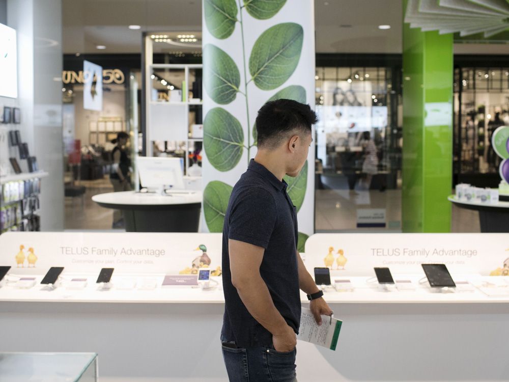 Telus revises 2023 guidance, citing technology sector costcutting