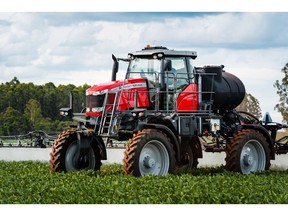 Massey Ferguson introduced the MF 500R Series Sprayer, a reliable, user-friendly solution that provides cost-effective spray applications and increased independence for North American farmers.
