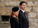 Sophie Grégoire Trudeau et le premier ministre Justin Trudeau lors des funérailles de la reine Elizabeth II en 2022. Les Trudeau ont annoncé leur séparation après 18 ans.