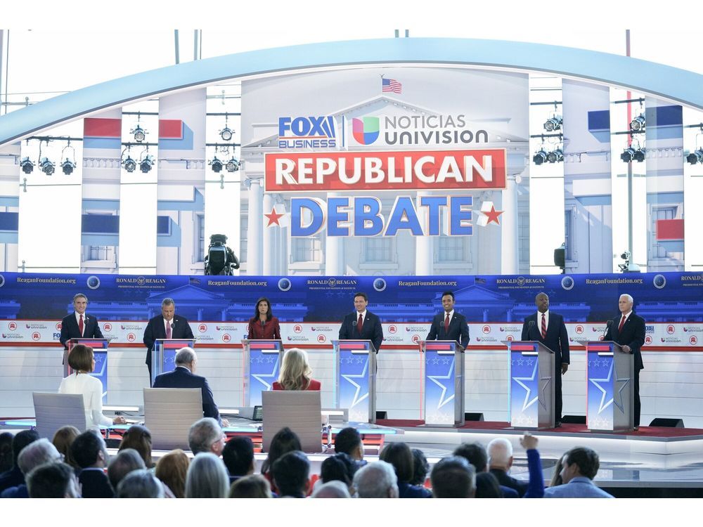 Republicans Attack Absent Trump, Vow to Get Tough on Border thumbnail