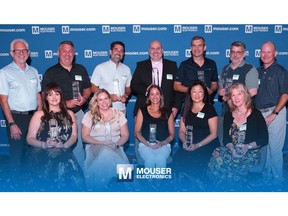 Pictured with the Best-in-Class winners are Mouser's President & CEO Glenn Smith and Senior Vice President of Products, Jeff Newell.