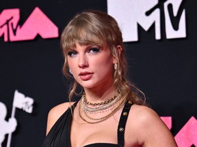 U.S. singer Taylor Swift arrives for the MTV Video Music Awards at the Prudential Center in Newark, New Jersey.
