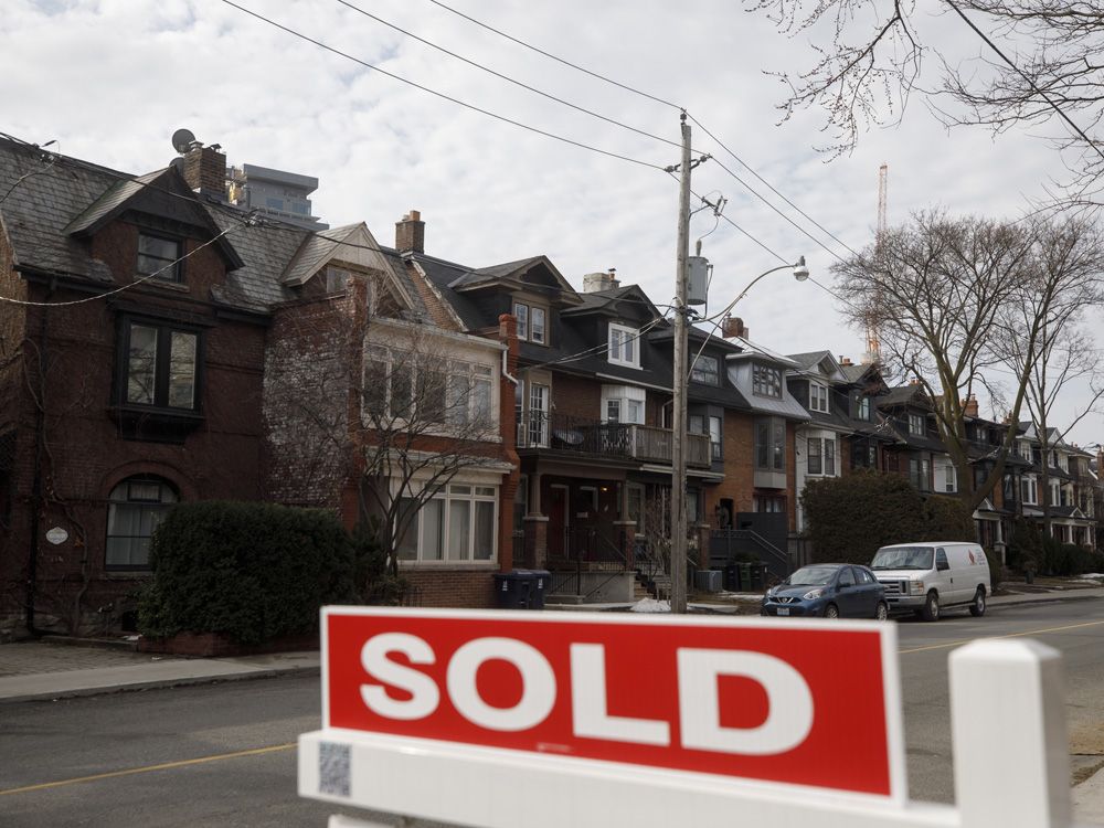 Posthaste: Canadians willing to sacrifice financial security for
homeownership