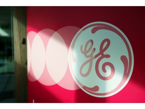 The General Electric logo. Photographer: Ore Huiying/Bloomberg