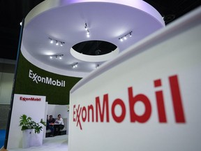 Exxon Mobil sign