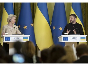 Ursula von der Leyen, president of the European Commission, left, and Volodymyr Zelenskiy, Ukraine's president, during a news conference in Kyiv, Ukraine, on Saturday, Nov. 4, 2023. Ursula von der Leyen met in Kyiv with Volodymyr Zelenskiy amid expectations that the European Union's executive arm will soon recommend a start to membership talks.