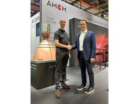 Brian Neff, Founder & CEO of Sintavia, and Martin Bullemer, Managing Director of AMCM announce signing of LOI for Sintavia to become the North American launch customer of the M 8K on November 7, 2023