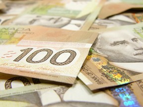 The CRA instructs taxpayers to use the Bank of Canada exchange rate in effect on the day foreign income is received to convert the amounts to Canadian dollars.