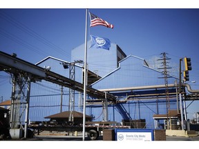 The US Steel Granite City Works facility in Illinois, US. Photographer: Luke Sharrett/Bloomberg