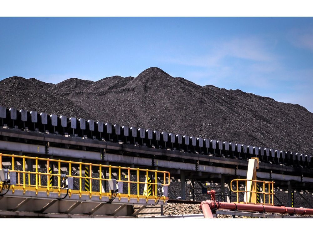 Australia Sees Renewables Boom Forcing Earlier Coal Plant Closures