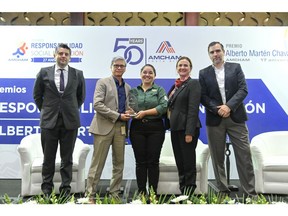 Pictured from left: Cristian Rucavado, Vice Minister of Economy, Industry and Commerce, Government of Costa Rica; Manuel Rojas, Training Specialist, Dole/Standard Fruit Company of Costa Rica; Raquel Alfaro, Social Welfare Supervisor, Dole/Standard Fruit Company of Costa Rica; Silvia Castro, President, AmCham; Juan Carlos Chavarría, Vice President, AmCham.
