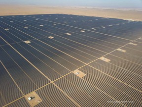Sakaka Solar Plant in Saudi Arabia featuring Nextracker's NX Horizon smart solar tracker.