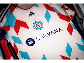 Chicago Fire FC and Carvana, an industry pioneer for buying and selling used vehicles online, today announced a multi-year agreement exclusively naming Carvana the Official Online Auto Retailer and the Presenting Partner of Chicago Fire FC Regular Season.