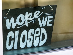 Canadian Federation of Independent Business warns that one of every five Canadian restaurants faces the risk of closure.